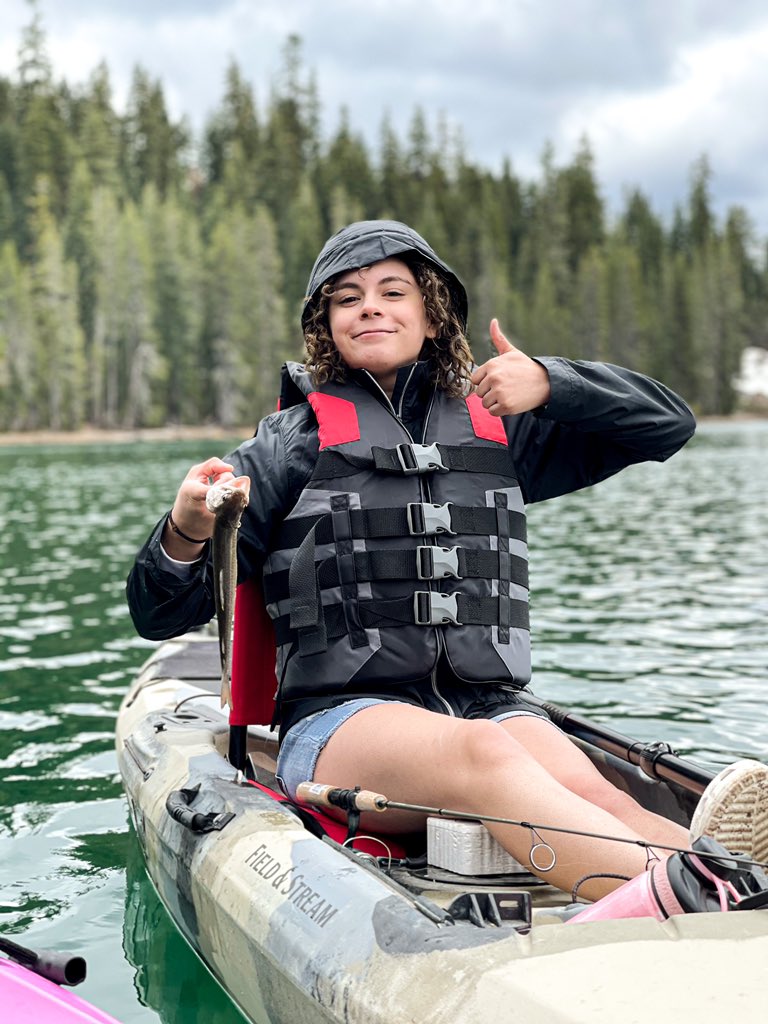 Garcia7Brian's tweet photo. Girl who knows how to fish🥵 https://t.co/8oVmdUWhAE
