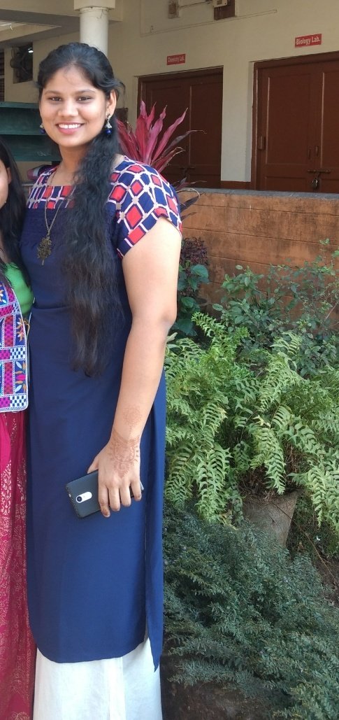 Danguidas's tweet photo. My friends look at their highschool pictures and be like " Eww, idk what I was thinking when I decided to wear that"
 
But I find my highschool outfits completely alright.

Which makes me think; was I already great at fashion or if I didn't grow out of the bad.
Except last. https://t.co/p7c8QCWiIc