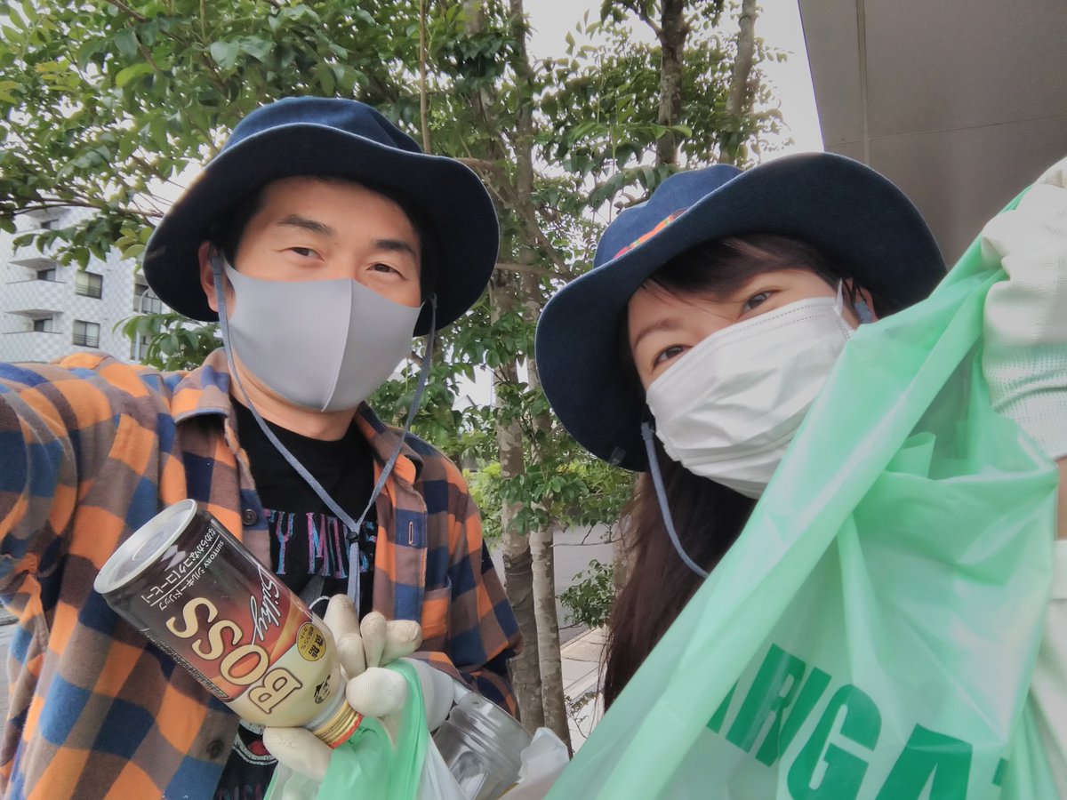 早朝ゴミ拾い７４回目。
最近梅雨っぽい天気が続いてたんですが今日は曇りでそこまで暑くもなく良かった☁
陽射しガンガンの日もそれはそれで好きですけどね＼(^o^)／笑
今日もお疲れ様です！