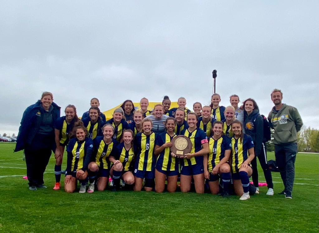 ainsley_basich2's tweet photo. Region Champs 🤩🤩 https://t.co/K3HwuDT6eu