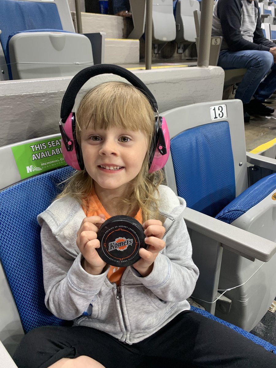 emtmama4's tweet photo. First Komet hockey game and her first puck!!! #komets #hockey https://t.co/8upSJIjVn6