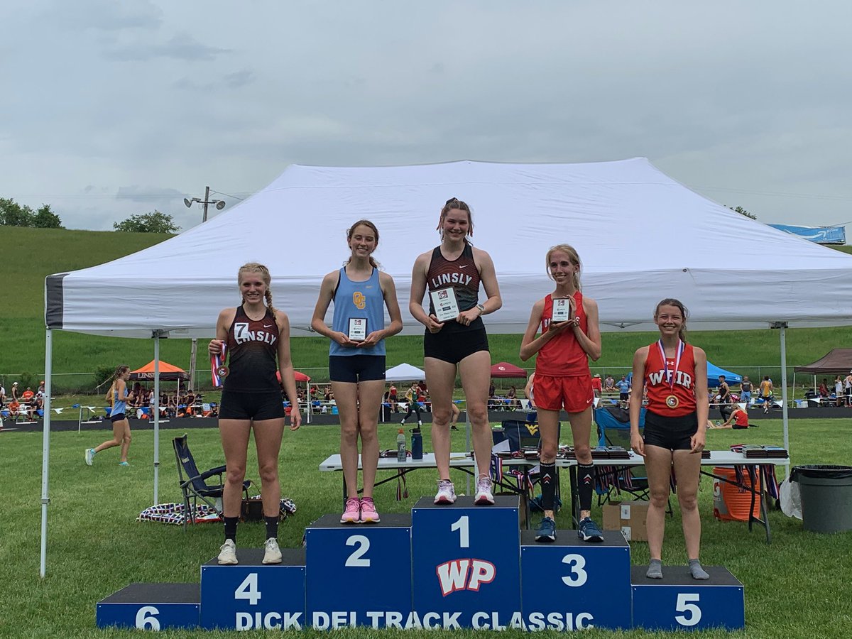 LinslyTrack's tweet photo. Another gold in the 3200 for Molly Heron! And Resi Anderson placed 4th, with Cami Frame also placing 7th! https://t.co/AOkUSNKsVR