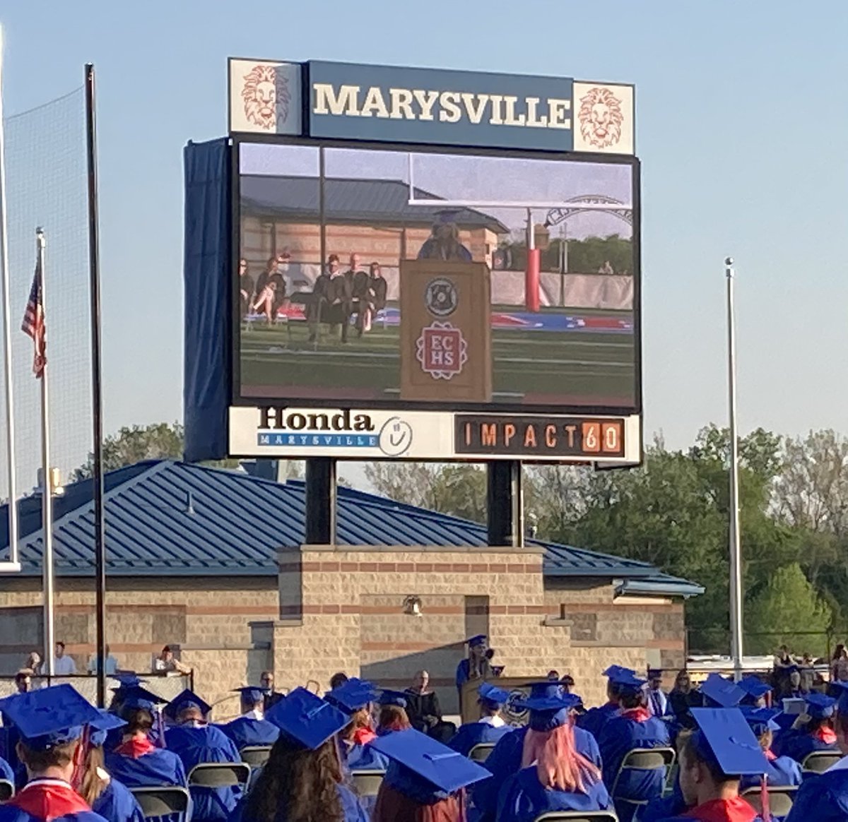 monarchs_xc's tweet photo. Straight from a legendary 3200m district to valedictorian speaker podium. Great job Katie!!! #PTBM https://t.co/5uloquVgxn