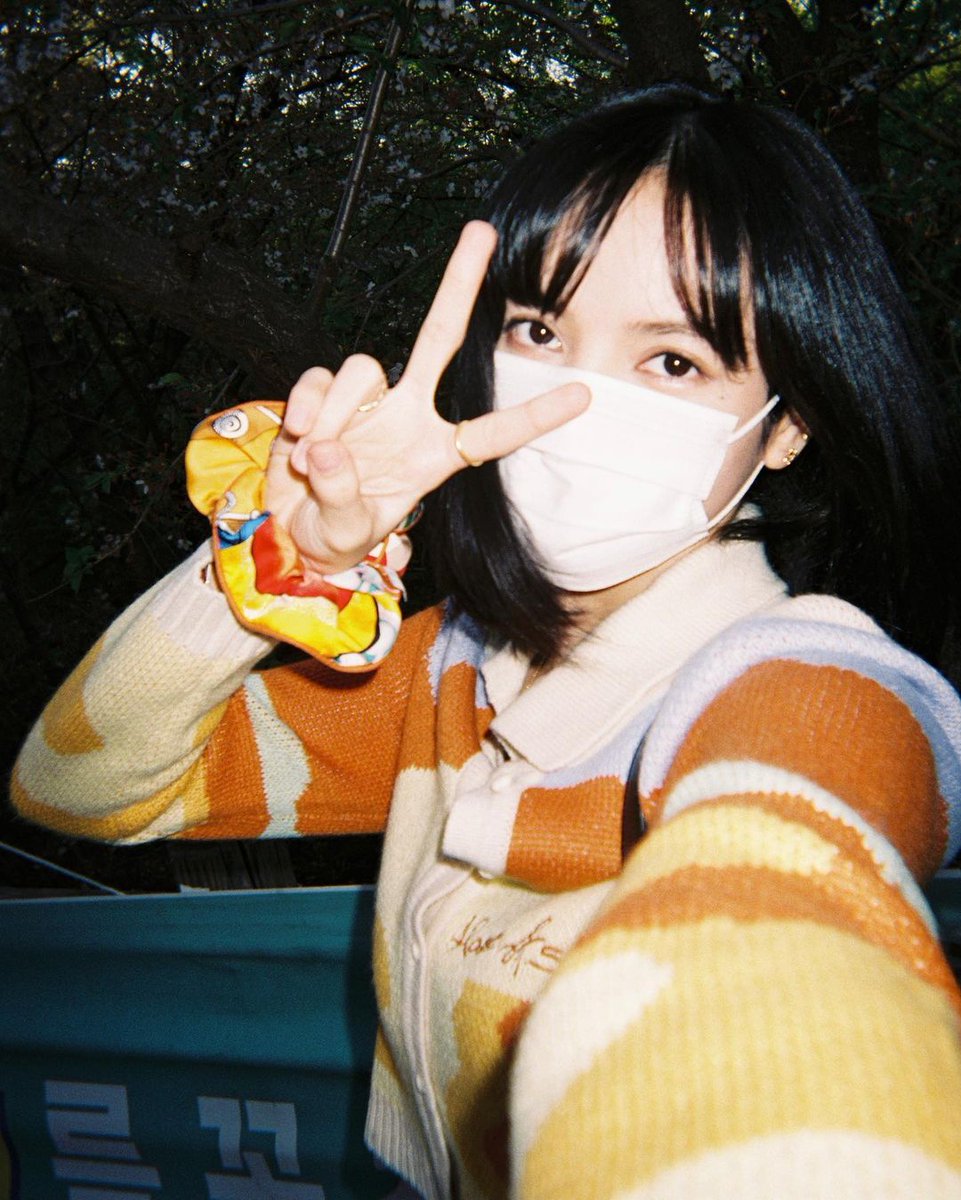 cebolla_bp's tweet photo. Mi pequeña lili te amo tanto eres tan linda y amable no te merecemos ♡

WE LOVE YOU LILI, WE ARE WITH YOU
#Protectlisa #Lisaperfect #Lisa #BLACKPINK #YG #Donotdefamelisa #PrincessThai https://t.co/XcAKrxTWao