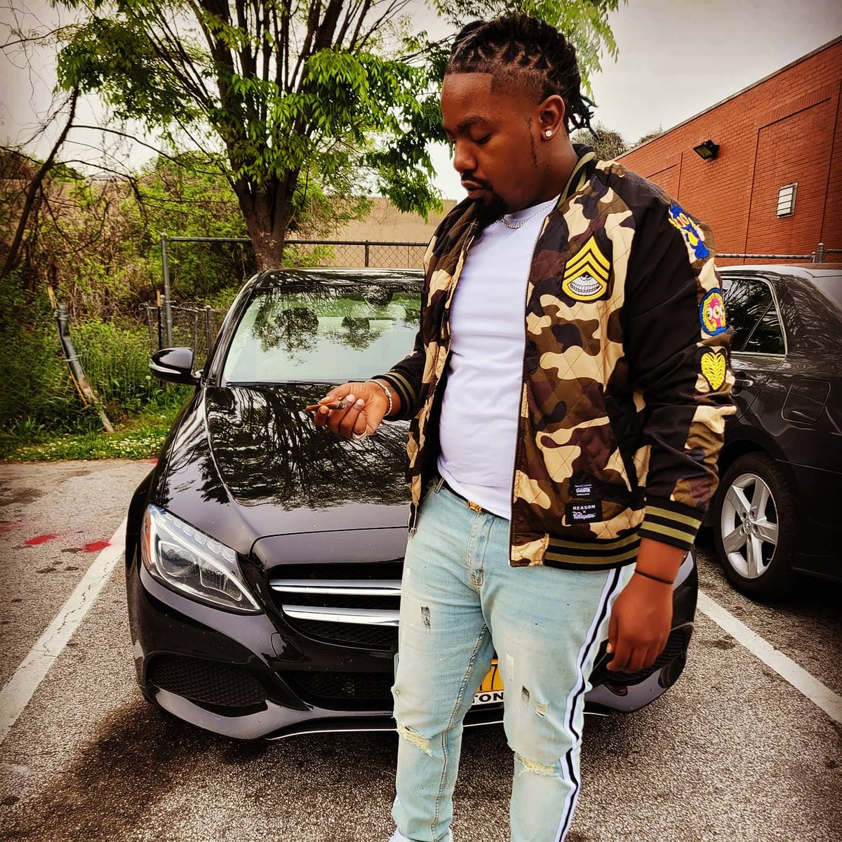 lavish_levi's tweet photo. #NewProfilePic https://t.co/AckUhQ5L2z