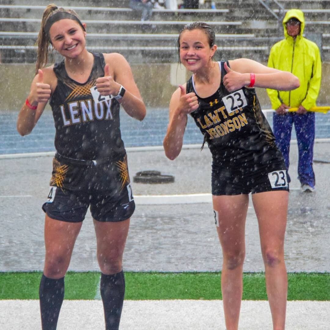 I love this picture!
 I stuck out the rain to capture some memories. <a href="/mckinnahogan/">McKinna Hogan</a> thanks for the thumbs up!