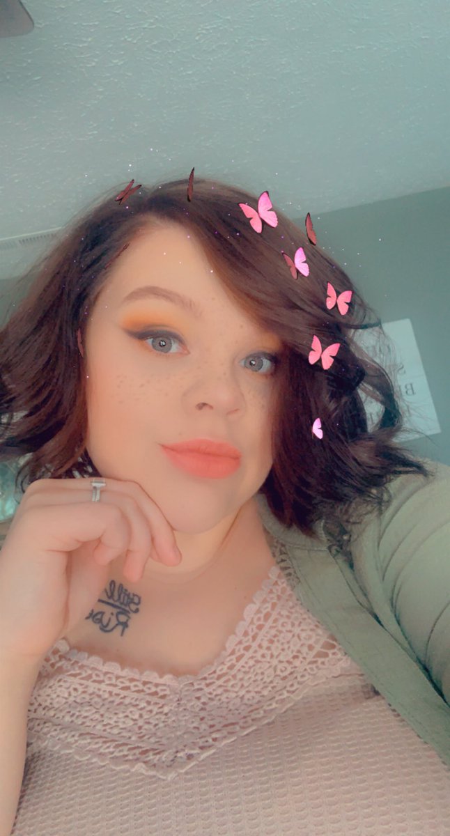 bayleigh__1's tweet photo. learning to love myself https://t.co/lde8wA1Ely