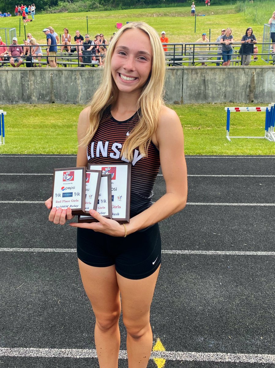 LinslyTrack's tweet photo. Congratulations to our senior captain on an incredible track career. Her name will live in the records books as our 2021 Head Prefect and school record holder in the 200m dash. Some major accomplishments for a spectacular young lady. @HighPointU is lucky to have you this fall. https://t.co/AwKeIJraXN
