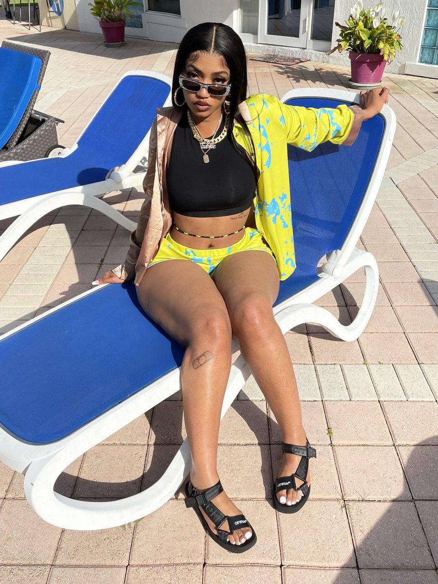 Jadakingdom's tweet photo. Attitude Gyal https://t.co/I6xlY3QEuh