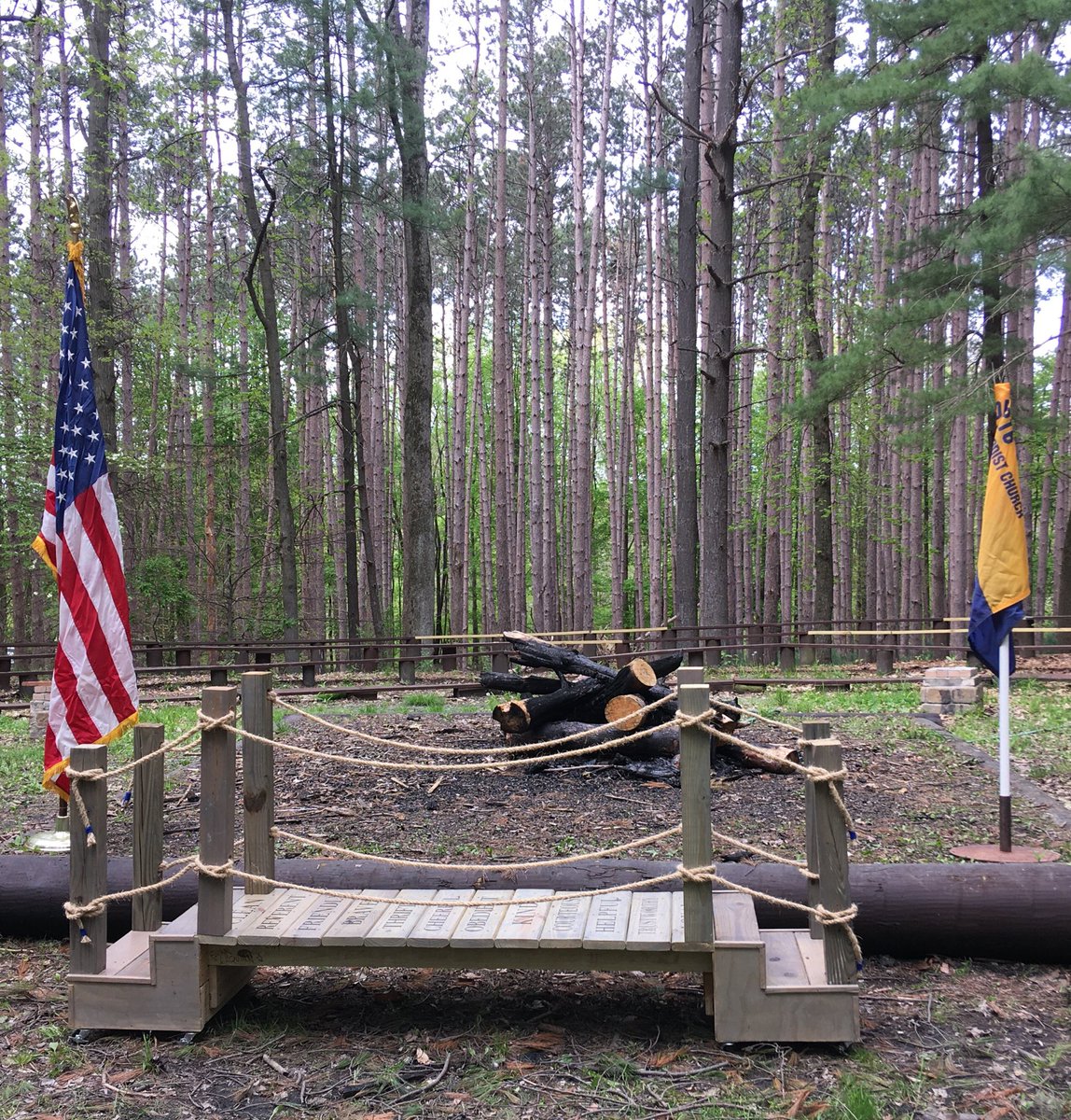 216Cub's tweet image. Awesome crossover ceremony for 
our Arrow of Light scouts!  Though delayed by 3 months because of COVID, 
it was great to see the kids and wish them well 
in the next phase 
of their journey!