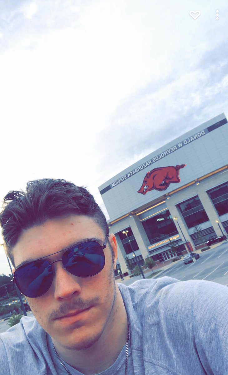 jonstanleyhill's tweet photo. One more day and I’m all yours!! @CoachSamPittman @CoachAshDL @RazorbackFB https://t.co/EPm2uYGlXi