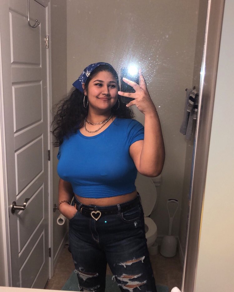 t33n8's tweet photo. I’m (s)o happy no one cou(l)d see the whole o(u)tfit and read wha(t)my pin says 🙈 https://t.co/UAPF0ix8nO