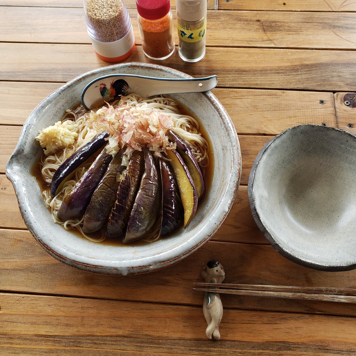 fukurami_'s tweet photo. なすそうめんの季節が来ましたね https://t.co/KklML8lw8d