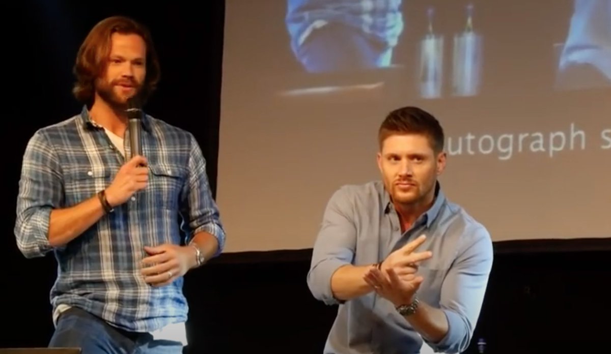spndeangirl's tweet photo. The famous Rock Paper Scissors Challenge w/a fan!
Jared: How did I get stuck hugging him (Jensen)?
#JibCon2016 #SPNConPanelSaturday #SPNFamily https://t.co/kHj54bQ40P