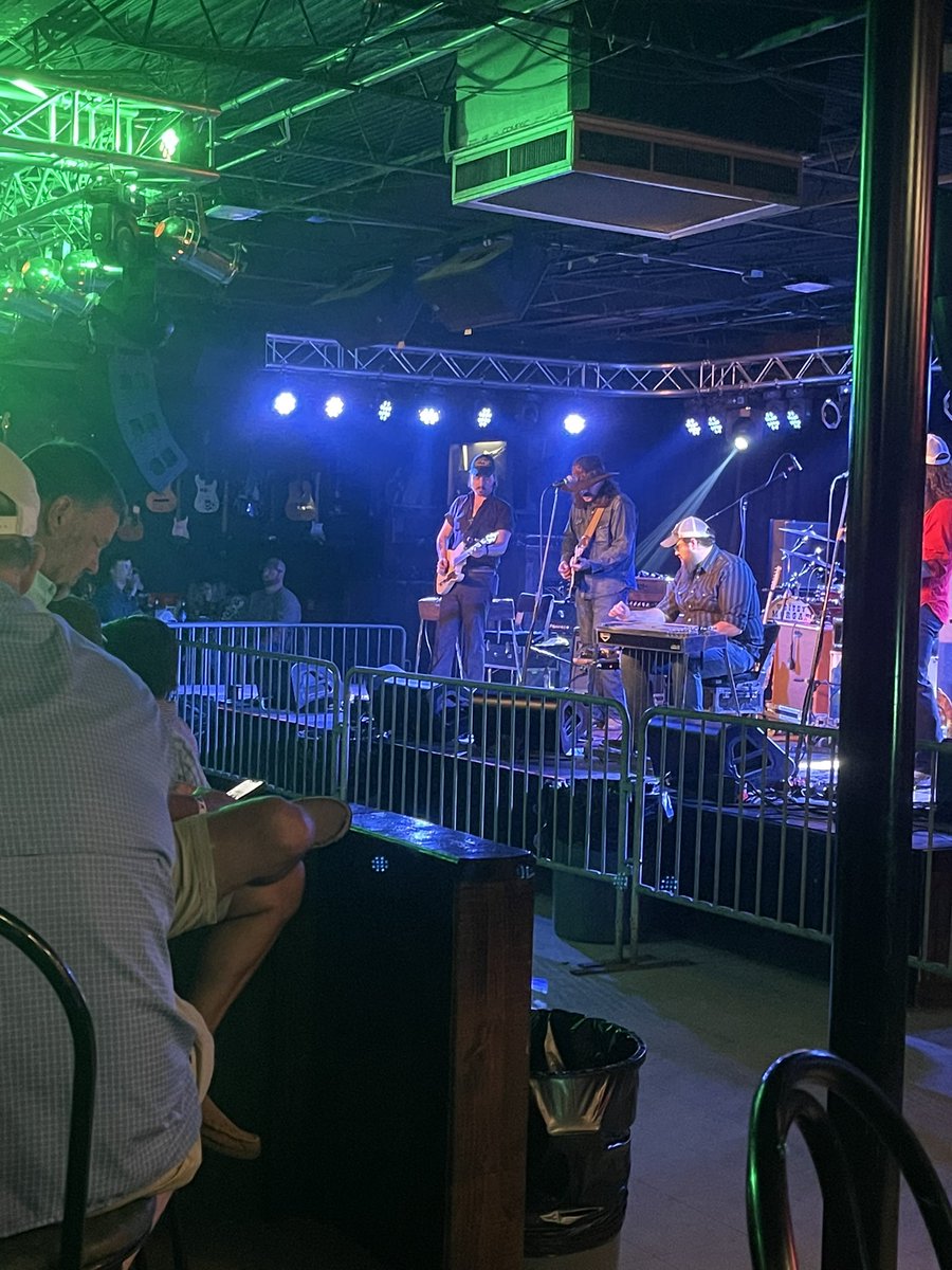 lynn_spruill's tweet photo. They are just getting started if you want some entertainment for the evening. @ricksstarkville #feelingnormalagain https://t.co/FfCdNgkXuu
