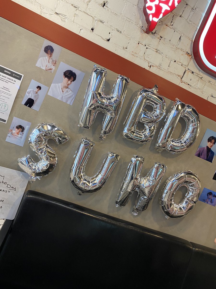 zobo330's tweet photo. A cute Cupsleeve event for suho ❤️ #suhosportrait #exo #suho https://t.co/G3ZYGSvQ6p