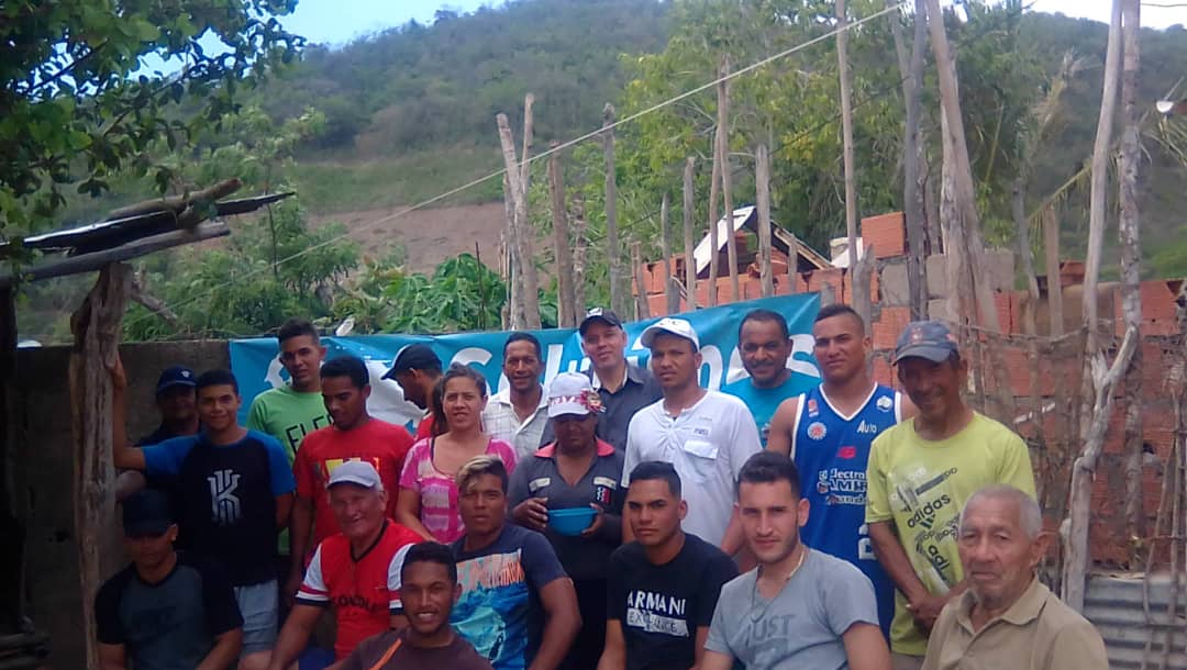miguelvasquez60's tweet photo. #SucreEsNuestraCausa 
$Cumana #Sucre 

@SPVSoluciones en Rio Caibe, Tunapuy y Cariaco promoviendo nuestro referente politico y electoral.

@claudioefermin tiene razón
#VamosAVotar

@SpvSucre 
#EstoTieneSolucion https://t.co/h3eIeTqaO6