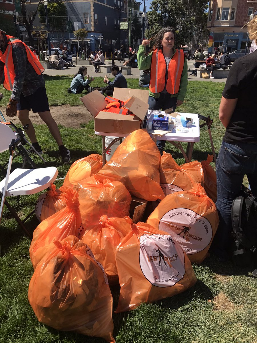 RefuseRefuseSF's tweet photo. Thank you @hvnavoice for their support in organizing the Hayes Valley Cleanup Today! We collected 13 bags of trash and Patricia’s Green is a little greener today. #SFClean https://t.co/14qK1MDFVs