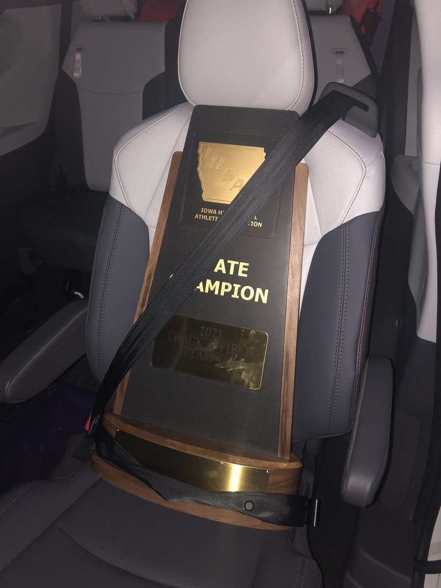 CF Men Track & Field tweet media
