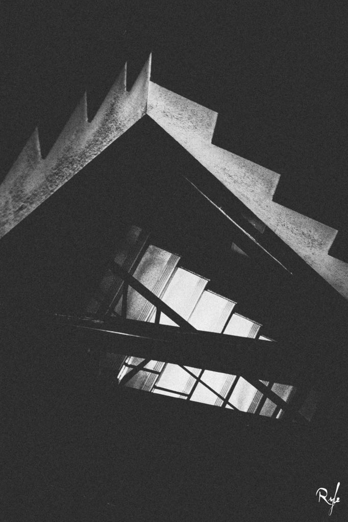 jwryle's tweet photo. 白黒
#sony #a7ii #a7m2 
#sel2870
#bw #bwphoto #bwphoto 
#白黒 #白黒写真
#写真好きな人と繋がりたい 
#ファインダー越しの私の世界 https://t.co/KnFMuMzPOQ