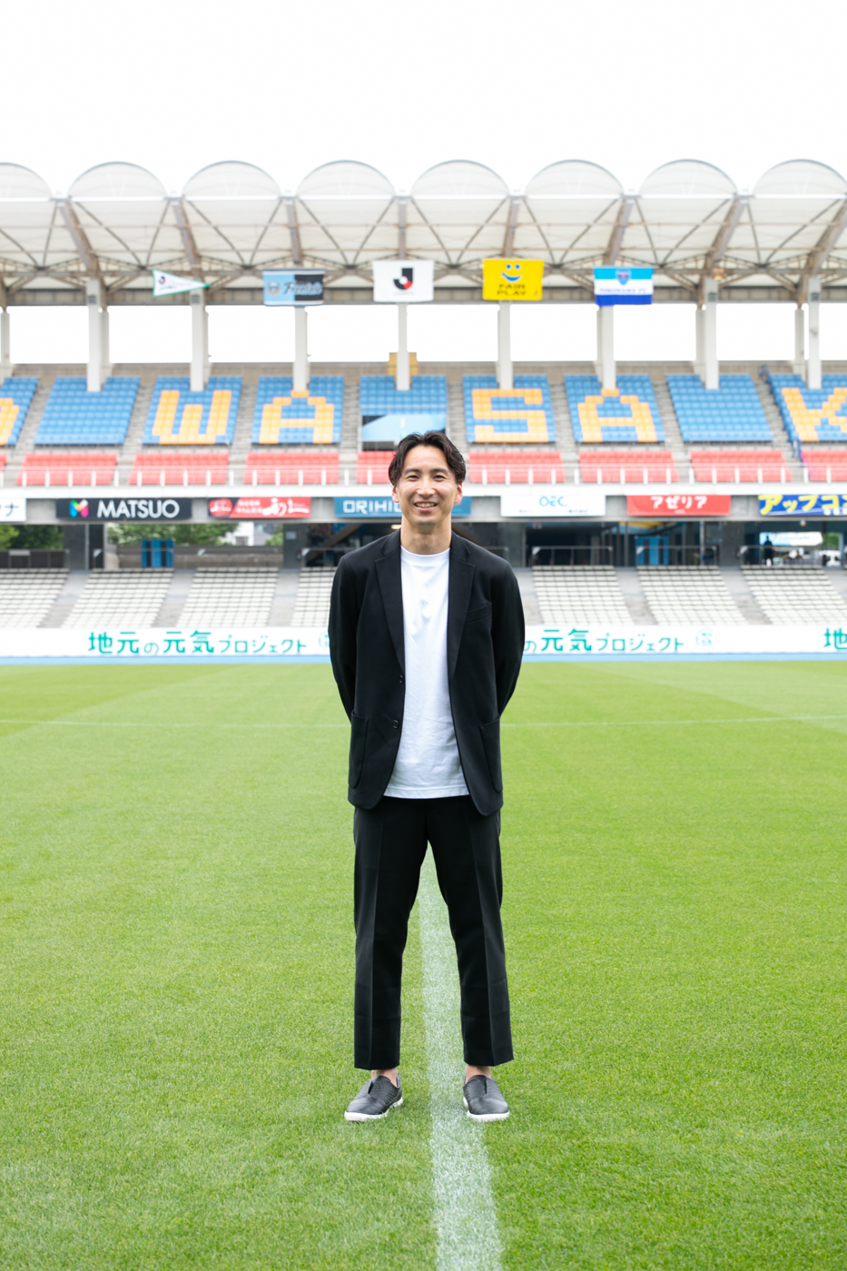 川崎フロンターレ 昨日はフロンターレらしく 皆さんと共にいい雰囲気でユウト Yutotakeoka17 を迎え入れ いい形で送り出せたかなと思っています 奥様も彼女時代に等々力に来場されていたようで あの皆さんが歌うユウトの応援歌が大好きだったそう