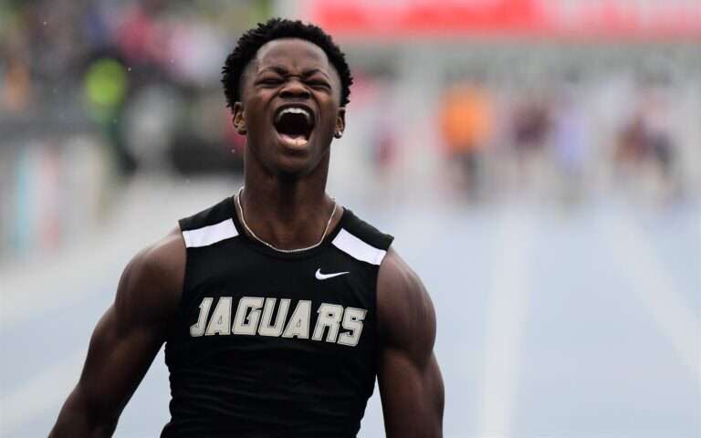 IHCCrunning's tweet photo. 🚨 COMMITTED 🚨 

D’Eric Smith
📍Ankeny Centennial

Stats
⚡️10.81- 100m
⚡️22.34- 200m
⚡️2021 IHSAA Class 4A 100m- 🥈

Welcome to #WarriorNation ‼️

@JagTrackField @MileSplitIA https://t.co/5SjanP1OK6