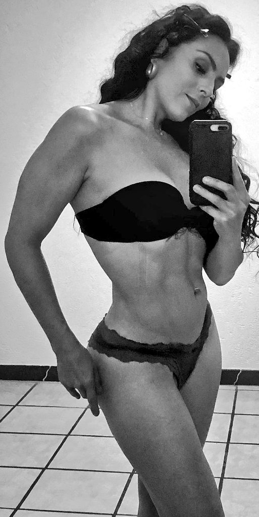 MrGarcia_1985's tweet photo. IVONNE MONTERO 👙🤤🍈🍈🍑🍆✊💦💦💦💦😈🔥🔥🔥🔥🔥 https://t.co/t6cGGgWH5X