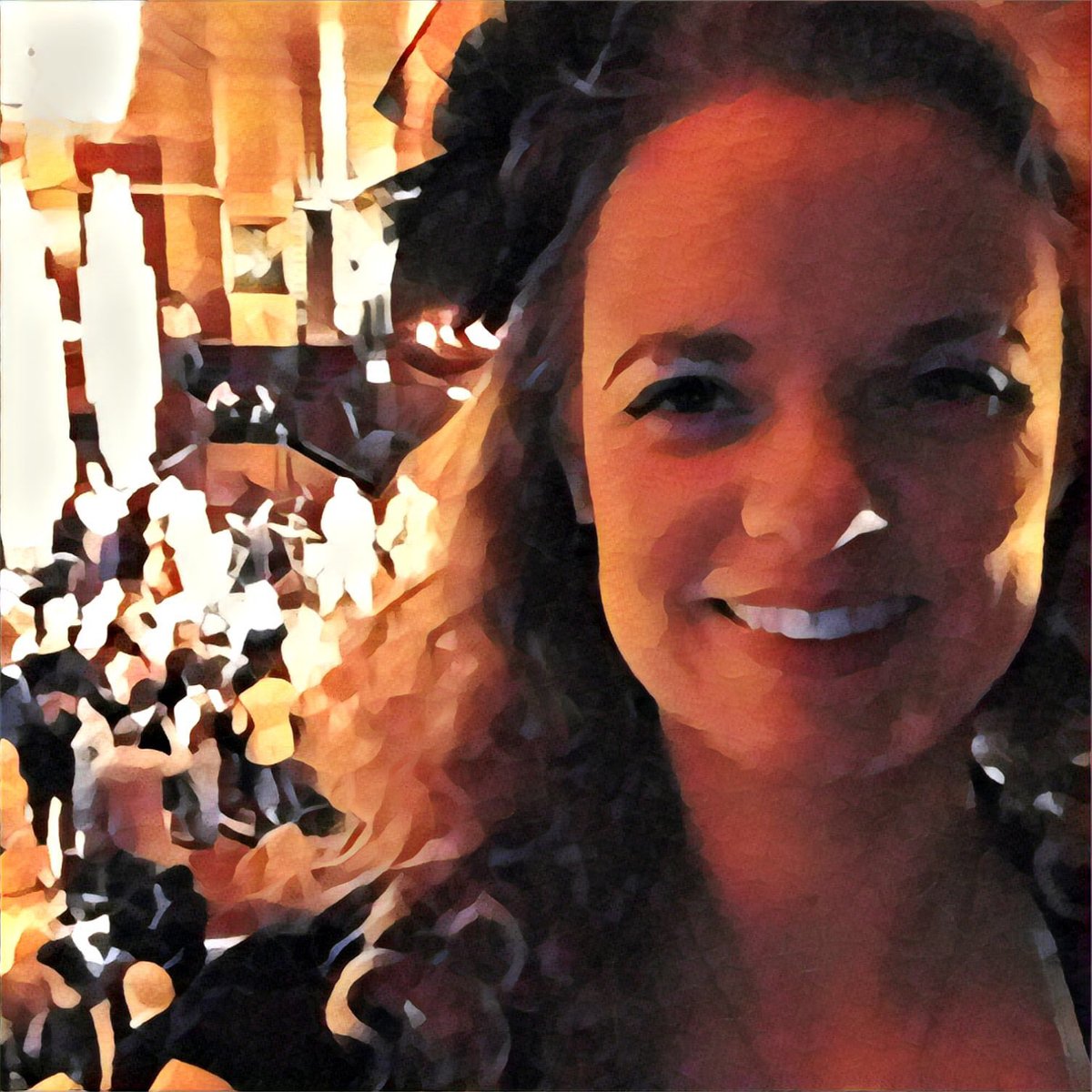 thisbevos's tweet photo. Happy Saturday! #livejazz #liveswing #cicadaclub #vocaljazz #cicadaclub #classicjazz #classicswing #swingdancing #throwback https://t.co/ckJ92btEIY