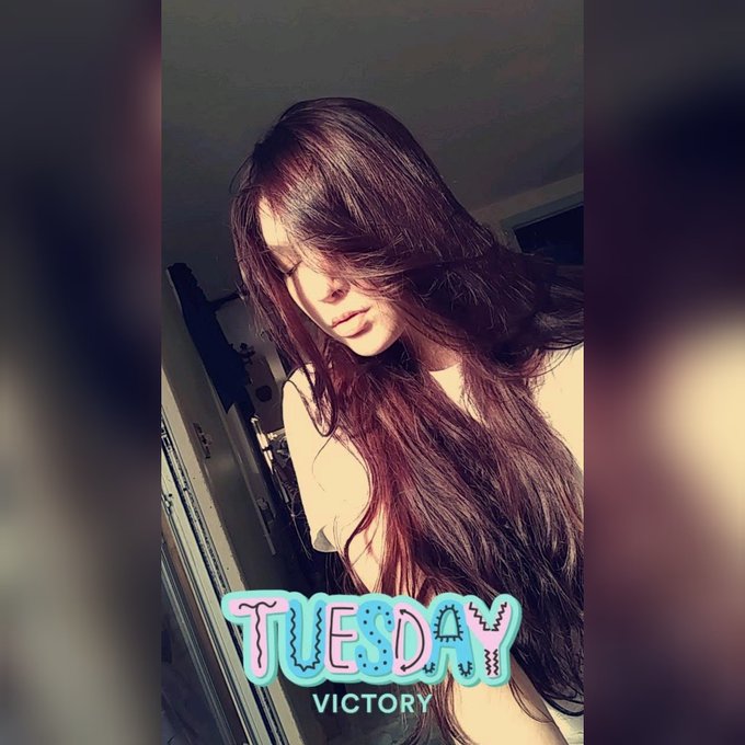 #throwback #purplehair #Purple https://t.co/KBHCgN4Pue<a href="/tag/throwback"class="tags">#throwback</a><a href="/tag/purplehair"class="tags">#purplehair</a><a href="/tag/purple"class="tags">#Purple</a>