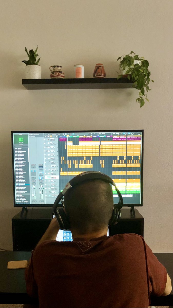 SadDogMusic's tweet photo. Cooking. 🔥 #reggaeton #trap #music #hiphop #musica #puertorico #venezuela #dancehall #rap #dance #reggae #dembow #latino #traplatino #salsa #musicaurbana #dj #musicalatina #latinmusic https://t.co/oJWb5uYkiO