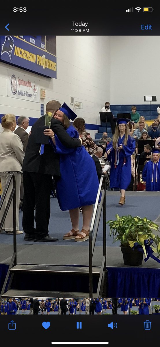 mamajonib's tweet photo. What a great day! π #Graduate #OnlyCaley #PrincipalDad https://t.co/ls648KDsNU