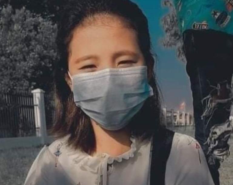 wkhine12's tweet photo. A 16 yro girl participating in Anti-slavery education by sharing flyers,was abducted by #MyanmarMilitaryTerrorists on 22 May in MingalarDon Township   Propaganda TV announced to take action though she’s underaged #May23Coup #WhatsHappeningInMyanmar https://t.co/3KHBPi4iPf