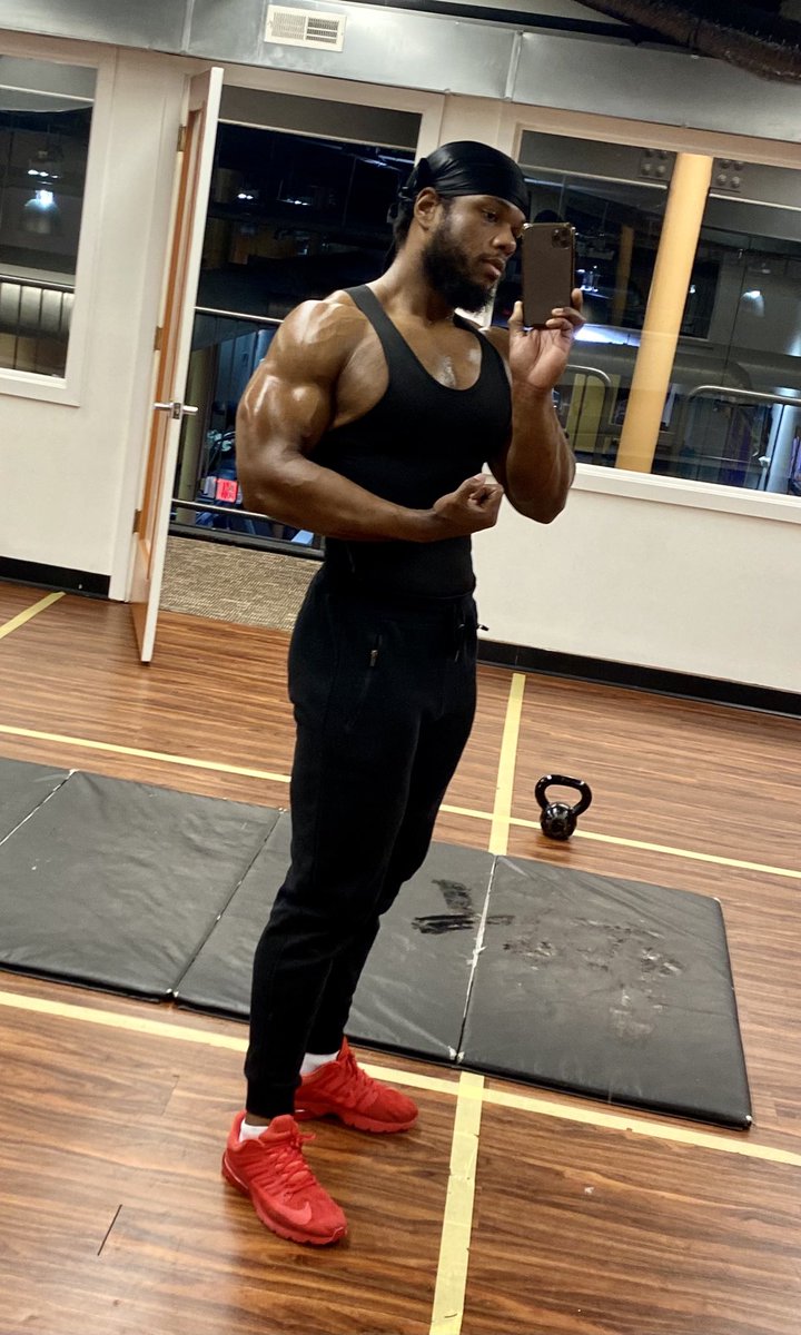 kj856's tweet photo. Gym time https://t.co/Od6rB7skIr