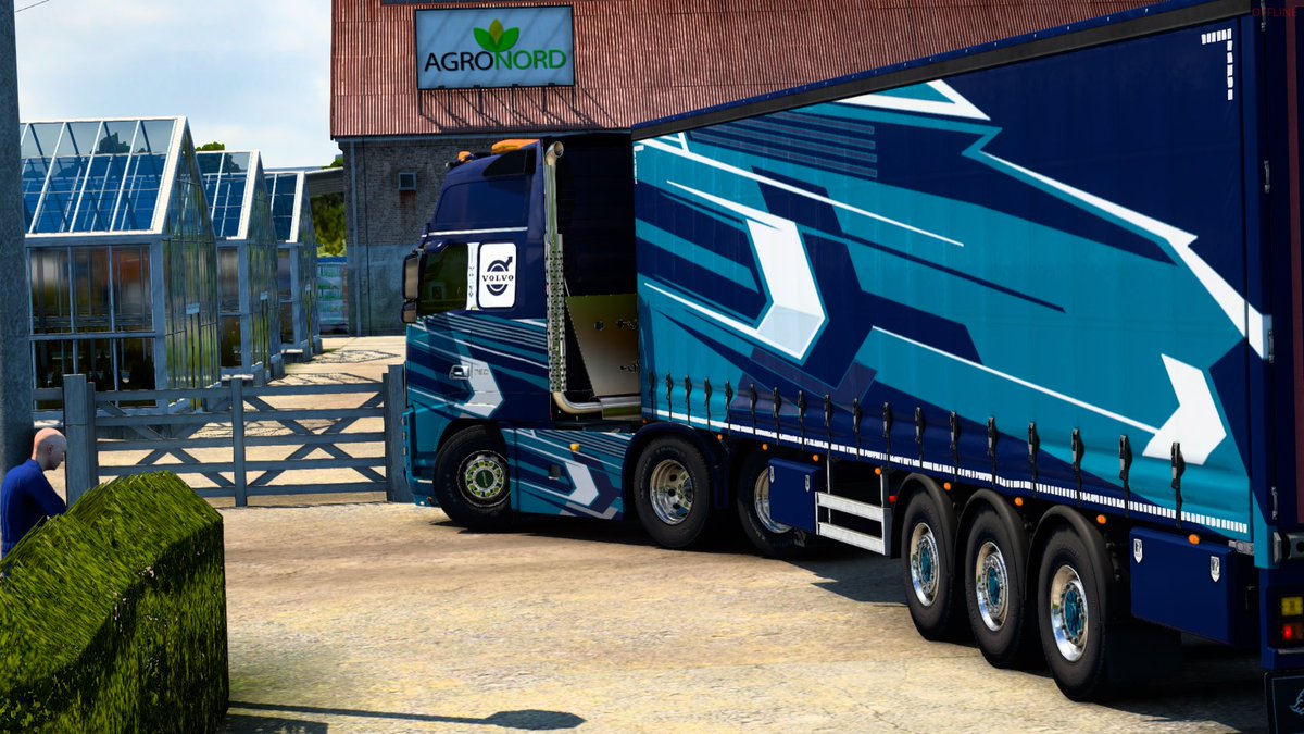 TuricckiGroup's tweet photo. Our spotters have catch us again rocking the New Wrapped trailer. 📸 #TLG01
#tlgroupuk #thhrecruitmentuk #TwitchAffliate #twitch #TwitchStreamers #WorkingTowardsPartnership #EuroTruckSim2 #ETSTMP2
- Charlie https://t.co/Bq30fMp1vH