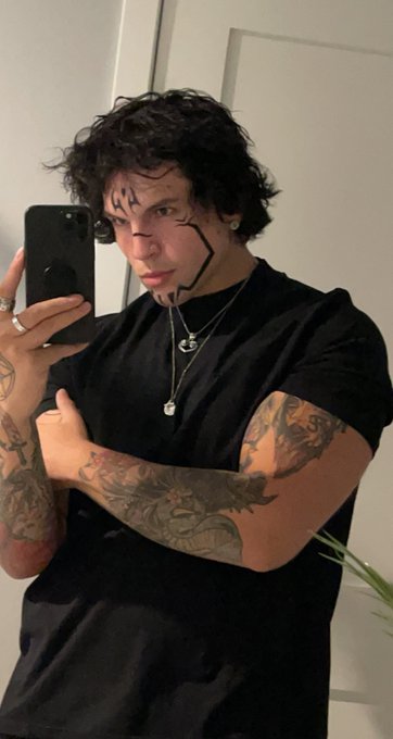 Come to my domain https://t.co/GICfD56uTp