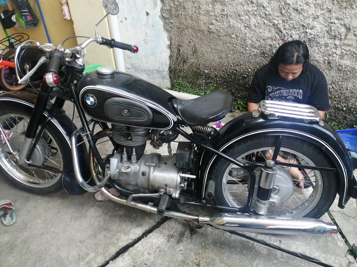 For Sale Bavarian Motorcyle BMW R25 tahun 1955
✓ Surat surat lengkap 
✓ Pajak Pules dari 2013
✓ Kondisi Prima siap Gas
✓ cek fisik aja langsung
IDR. Rp 145jt yg serius boleh nego
 lokasi Cijerah, Kota #Bandung
call wa : +6285295095616