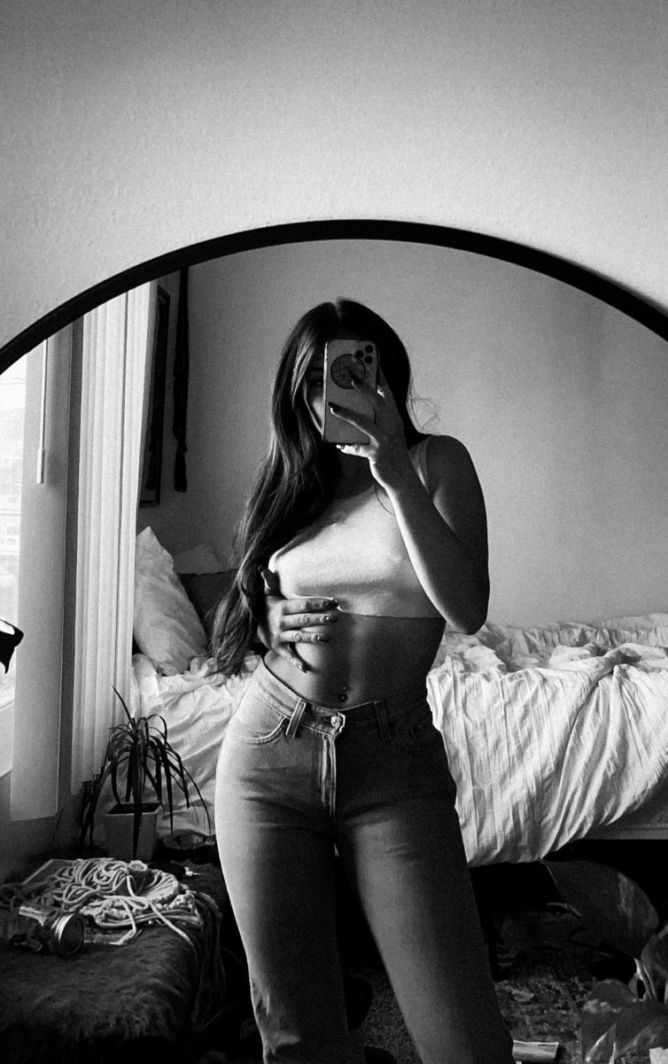 samsolisss's tweet photo. feelin’ good lately (-: https://t.co/GwiUhDTZTw