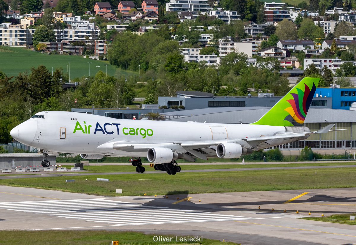 oliverlesiecki's tweet photo. Air ACT cargo B744F TC-ACR ZRH 22.05.21 | #zrh #zurichairport #boeing747 #actcargo #tcacr https://t.co/UMwnn0AJ8k