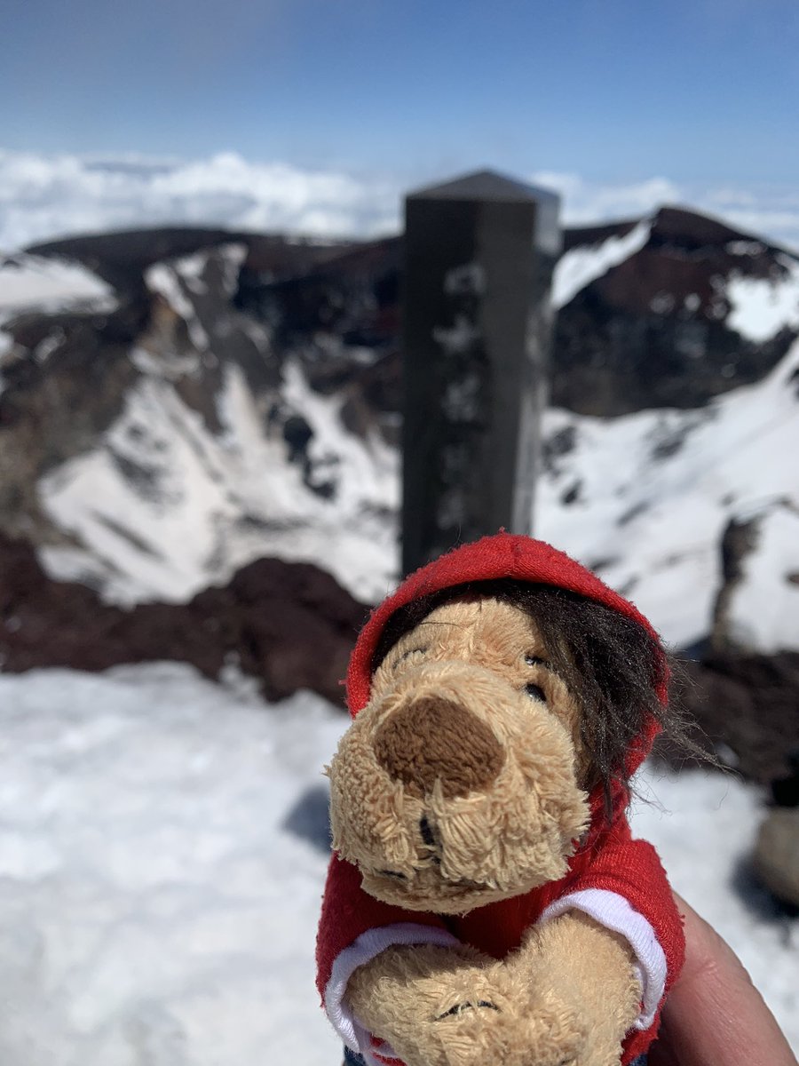 chipu__mino's tweet photo. #ミノミと登山 #미노미등산  日本一に登ったよ　#Minomimountainclimbling #이민호 #미노미 #leeminho #イ・ミンホ #minomi #富士山 https://t.co/VQzilyVIQI