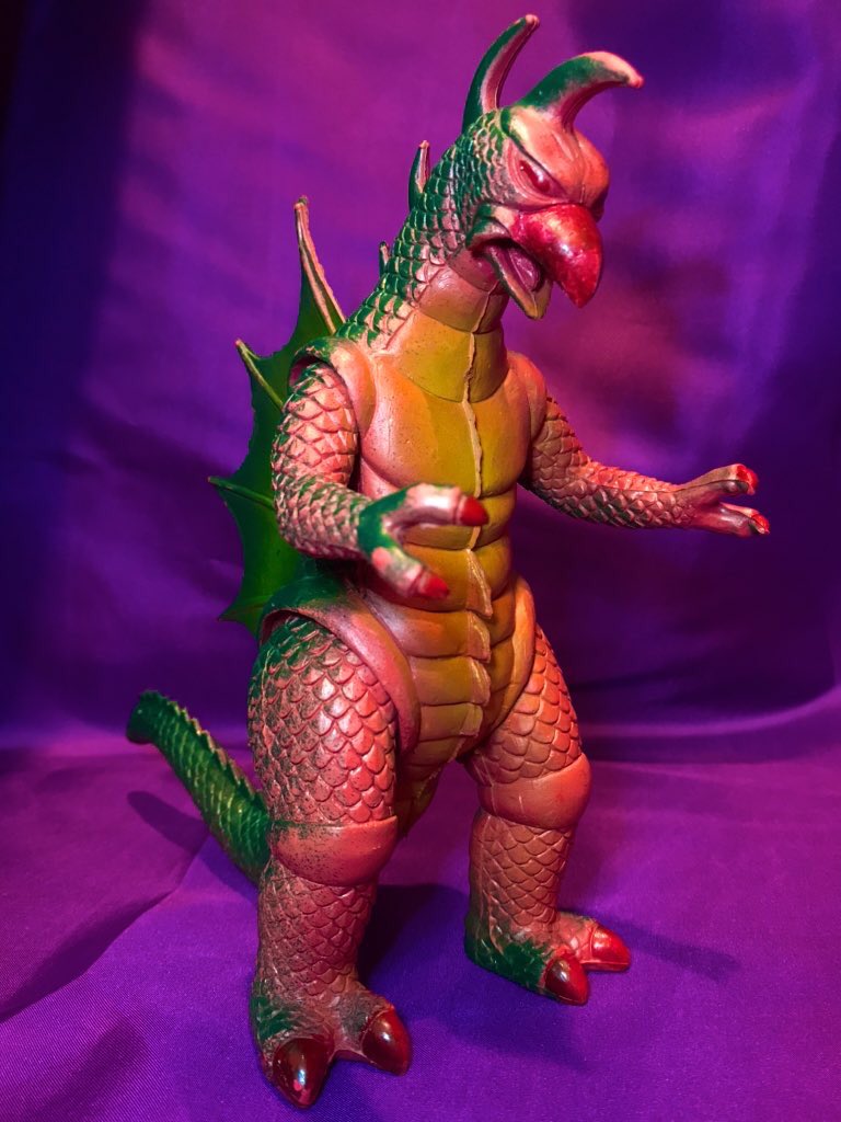 □美品 マルサン ガイガン 飛行形態 蓄光 ソフビ ⁄ 東宝 今週の