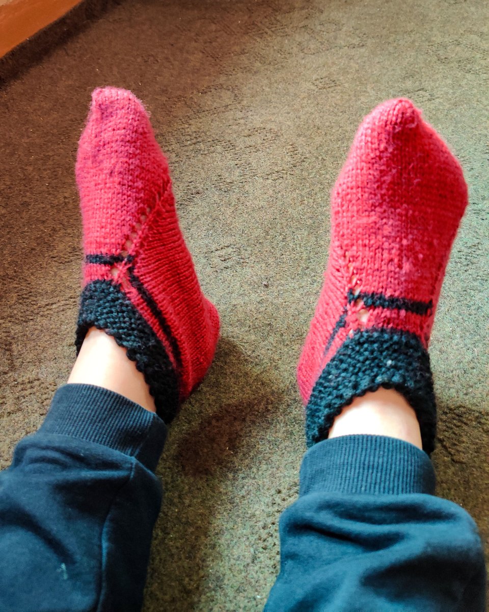 KansaThali's tweet photo. Happiness is wearing Dadi ke bune huye Pulle!!
Pahari word - सलीपड़
#pulle #knitting #handmade #paharithings #pahariculture #theog #shimlasaraji #mahasupahari #mahasuvi https://t.co/AKC9CVZjpN