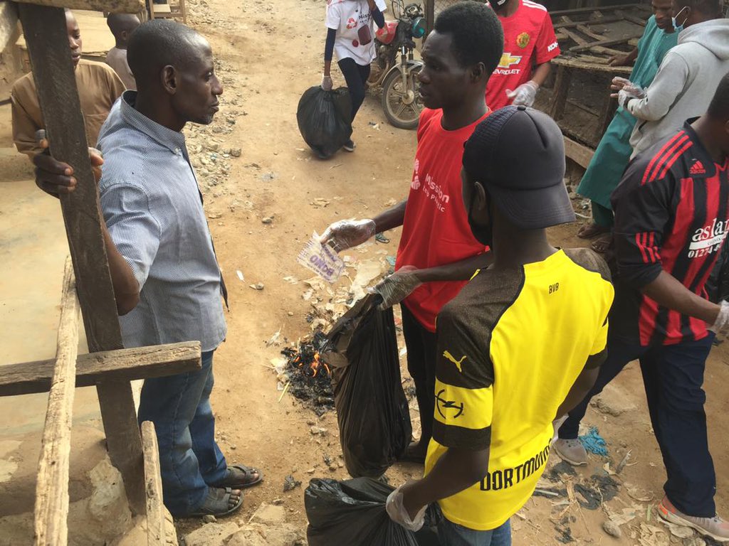 bfpinitiative's tweet photo. Moreover, similar exercise was conducted in Samaru, Market Zaria  with amazing community recycling champions creating awareness and recovering PET bottles with support from @CSDevNet1 and @ABUPloggas. 

#GreenSallahCleanup
#MissionZeroPlastic
#AreaixTCCF
#BFP_Initiative https://t.co/S1F1Kgm38X