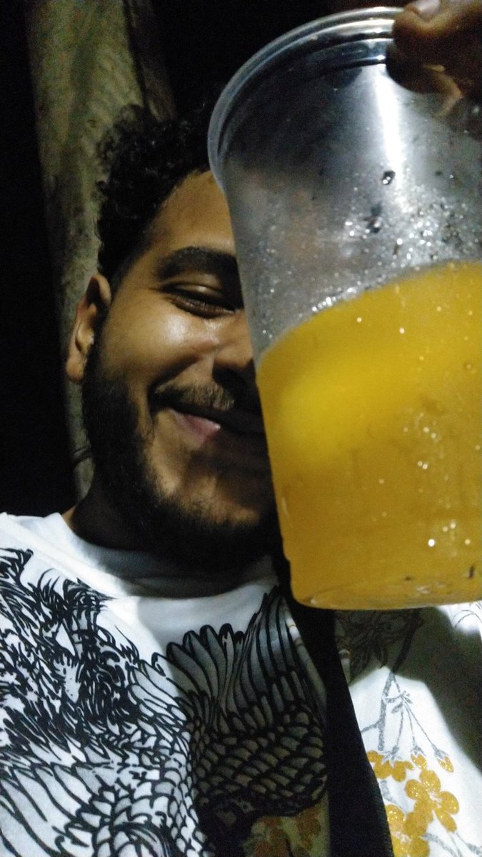 jaoxxs's tweet photo. 6 meses sem beber , hj tomei meu querido wiskas https://t.co/R87qmA4cmm