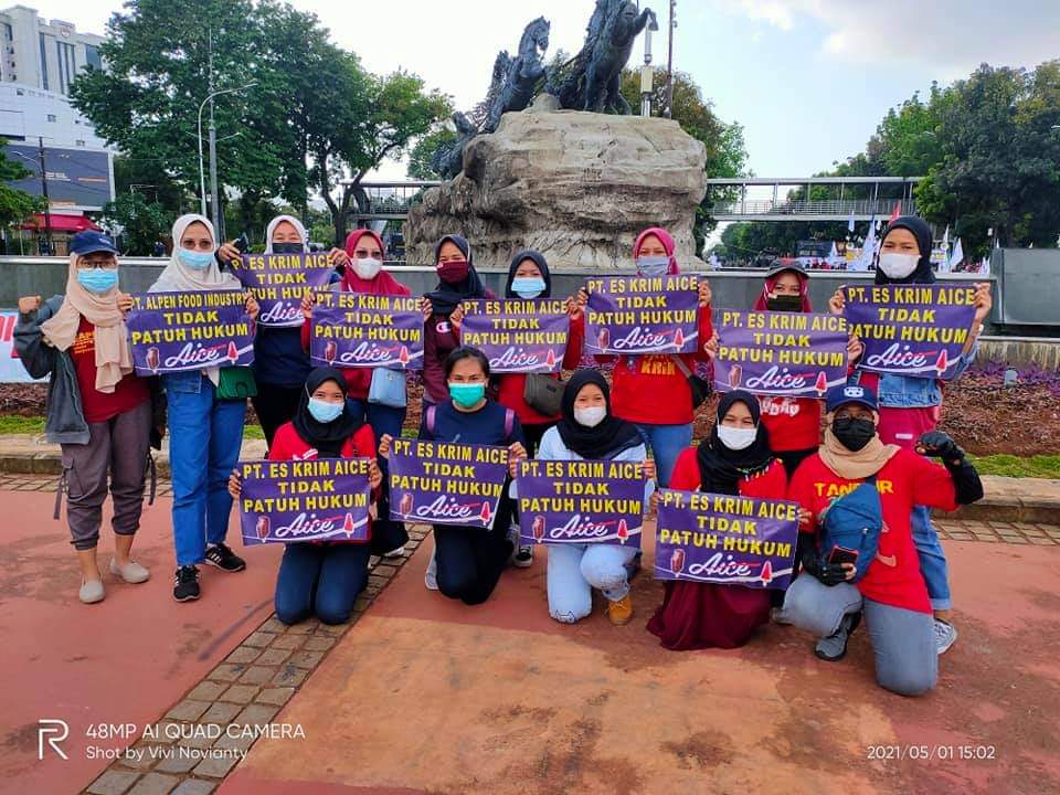 #EsKrimAiceMenindasBuruhnya
#EsKrimProdukChina
Kami masih ada
#China_harus_patuh_hukum_NKRI