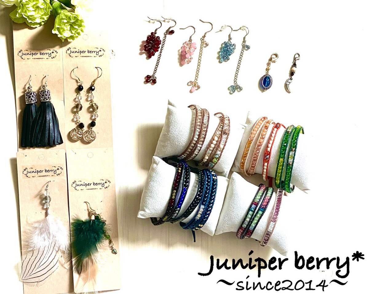 shirokuro_ya's tweet photo. ✨デザフェス53出展✨
・E-128
・5/30(日)のみ
・しろくろや＋Juniper berry*
「チョーカーでおしゃれしたぬいぐるみとおそろいのブレスレットのセット」の他、ラップブレスを中心とした　@Juniperberry87  のオリジナルアクセサリーを多数ご用意。ぜひ。#デザフェス53 
@designfesta https://t.co/YnheQbfh5j
