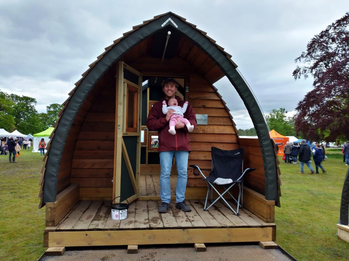 AlfrescoArch's tweet photo. Glad to be out and face to face (at a distance) The National Flower Show this weekend showing off the Garden Arc @FlowerHylands #Flowers #gardening https://t.co/7V8JPs97tu