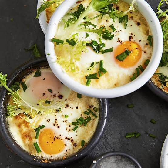 KautukEngineer's tweet photo. Oeuf en cocotte is an french dish which is eggs baked in a pot with water bath also known as egg in pot.

@tomishra 

#iihmbest3years
#hospitalitybuzz
#HTDMIIHMADAY4 https://t.co/pZxURqifTO