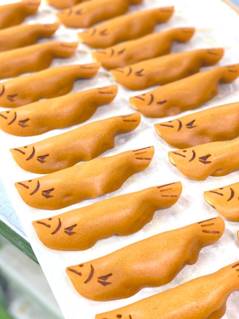 御菓子司北城屋 公式 冷やして食べる夏の和菓子ございます 水まんじゅう フルーツあんみつ 白玉冷やしぜんざい 若鮎 レモンゼリー 水ようかん 白玉抹茶ゼリー などなど 色々ございます お好みの一品を見つけてください