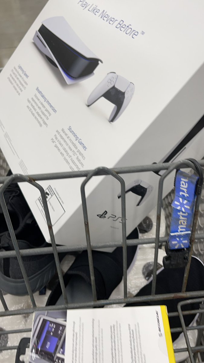 Por fin!!! Pude conseguí mi PS5 en Walmart🙌🏼✨