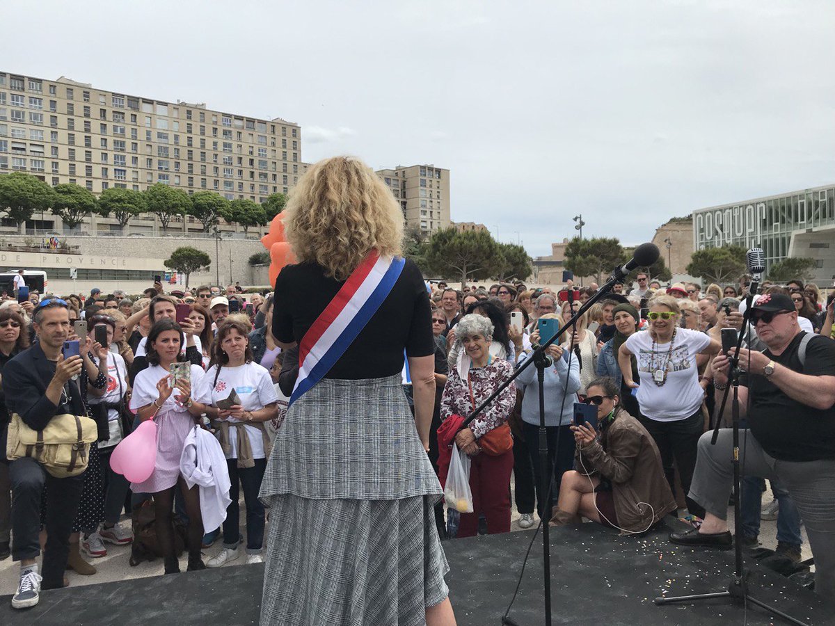 EPLibertes's tweet photo. Ensemble pour les libertés hier à @marseille.
Plus de 1000 personnes sont venues pour questionner la stratégie liberticide du @gouvernementFR 
Il est temps de redonner confiance aux français face à la réalité et aux vrais chiffres #COVID19  @SantePubliqueFr NON au #PassSanitaire https://t.co/hGIpTI2iB1